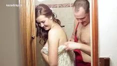 Play Red-haired chick making love to the plumber