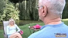 Play The pussy has a shriveled lick and sucks well her grandpa with a big dick