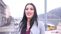 تشغيل الاباحية عيد الميلاد مع صديقته حريصة على ممارسة الجنس