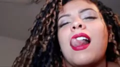 Redare Pornstar latină surprinde cu o muie amatoare în Boquete
