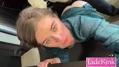 Reproducir Echando un vistazo: dura sesión de BDSM con una rubia amateur de ojos azules