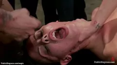 Afspelen Rondborstige Brandy Aniston en prinses Donna in een openbare BDSM-orgie: anaal, facial en hardcore dominantie met voyeuristisch plezier